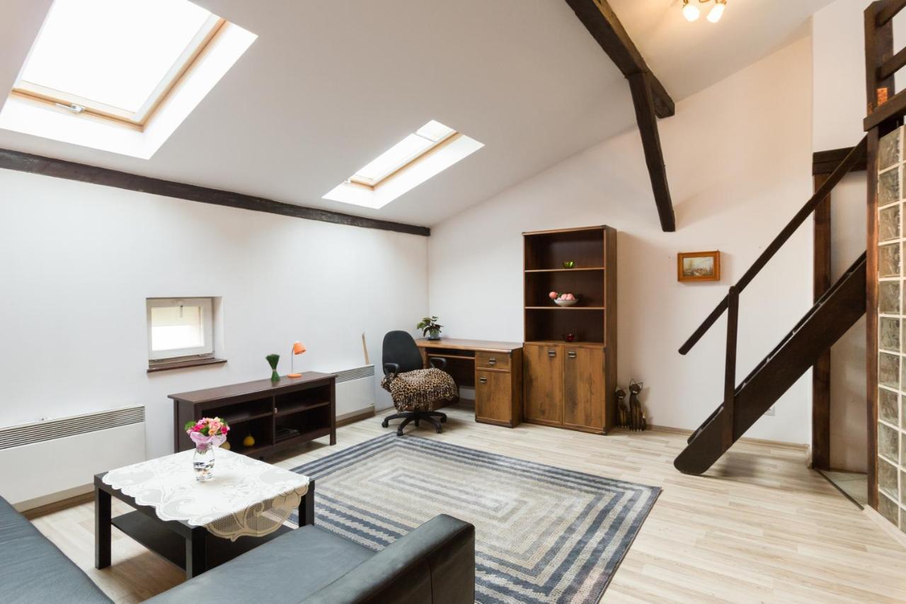 Gorgeous Loft In Perfect Location! Διαμέρισμα Krasków Εξωτερικό φωτογραφία