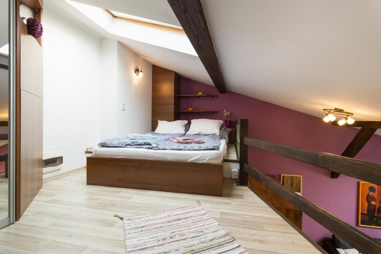 Gorgeous Loft In Perfect Location! Διαμέρισμα Krasków Εξωτερικό φωτογραφία
